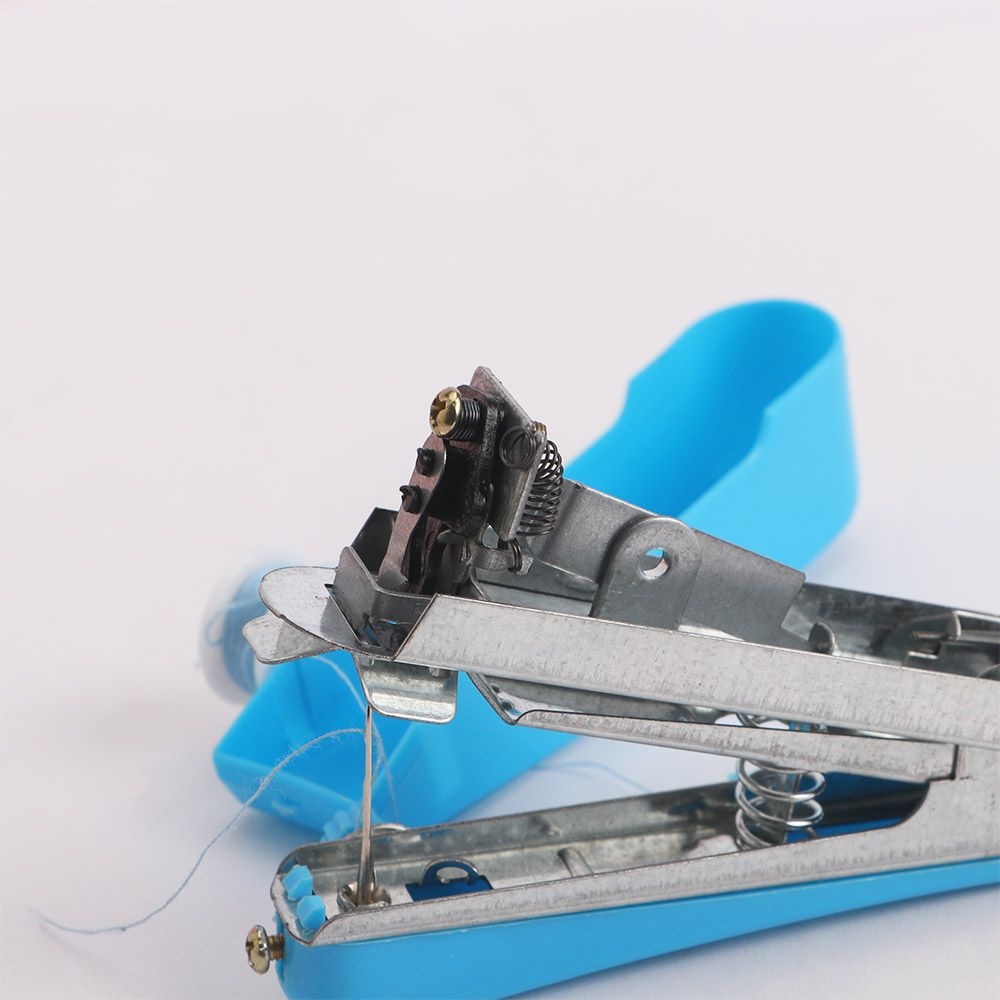 색상 랜덤 발송 휴대용 간편 조작 여행용 수동 재봉틀  - Mini Electric Sewing Machine Handheld 리뷰 및 가격